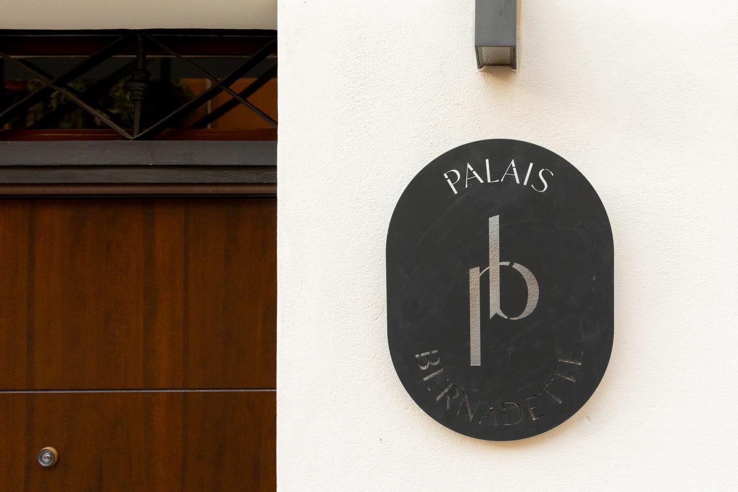 Palais Bernadette Aparthotel Parma Eksteriør bilde